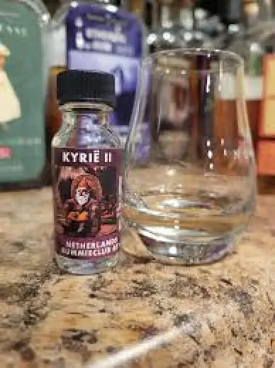 Raising Glasses Kyrie II Rum 750ml