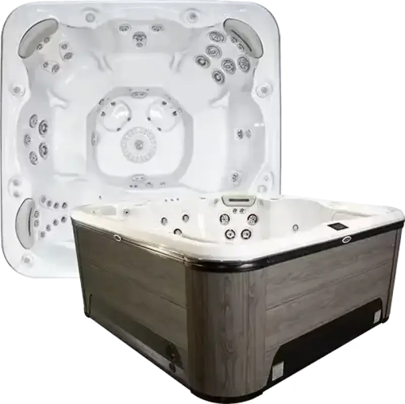 Signature 779 Self-Cleaning† Hot Tub