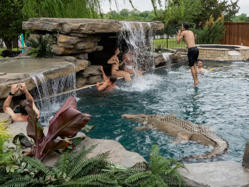 Floating  Crocodile Large
